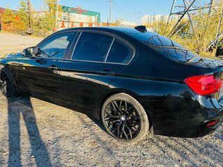 2015 BMW 3 серии 318i VI (F3x) Рестайлинг, чёрный, 1699000 рублей, вид 4