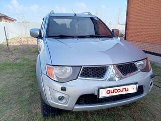 2013 Mitsubishi L200 IV Рестайлинг, серебристый, 1350000 рублей, вид 2