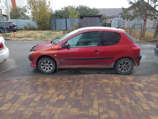 2001 Peugeot 206, красный, 350000 рублей, вид 2