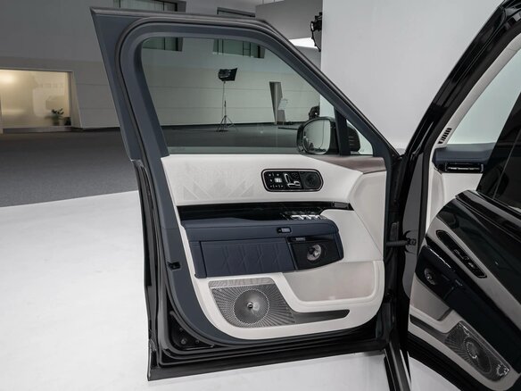 2026 Zeekr 9X 55 kWh (до 3.5 т), белый - вид 23