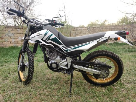 2014 Yamaha XT250 Serow, серебристый, 400000 рублей, вид 3