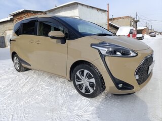 2021 Toyota Sienta II Рестайлинг, коричневый, 1729000 рублей, вид 2