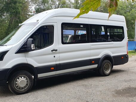 2019 Ford Transit, белый, 4000000 рублей, вид 3