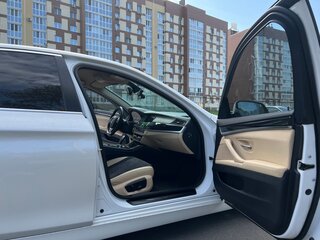 2016 BMW 5 серии 520d VI (F10/F11/F07) Рестайлинг, белый, 2500000 рублей, вид 5