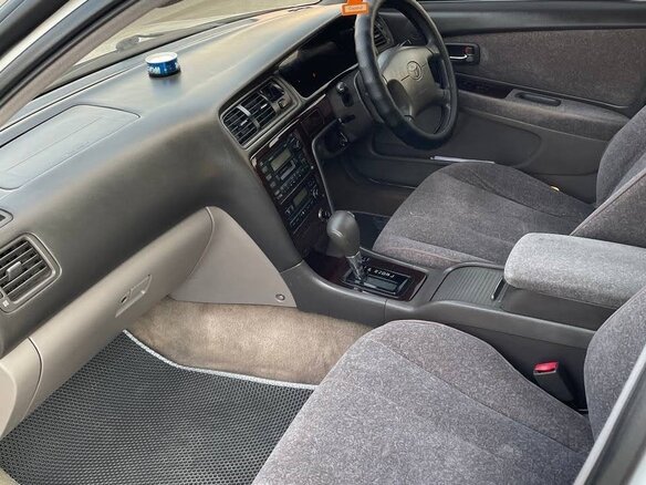 1998 Toyota Cresta V (X100) Рестайлинг, белый, 1000000 рублей - вид 5