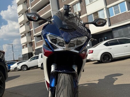2019 Honda VFR 800, синий, 640000 рублей, вид 4