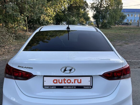 2017 Hyundai Solaris II, белый, 1270000 рублей - вид 4