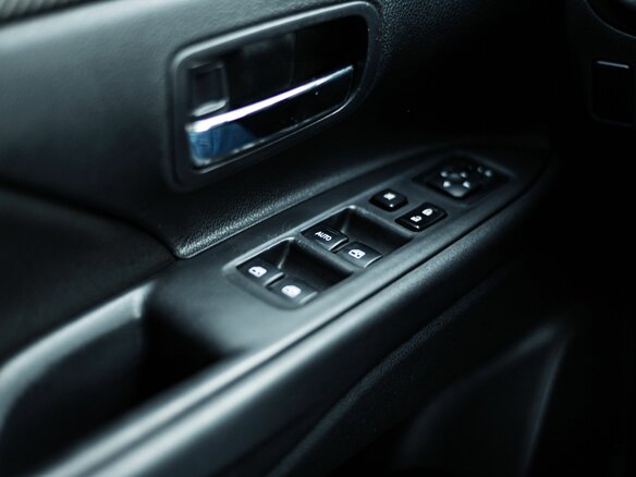 2015 Mitsubishi Outlander III Рестайлинг 2, белый, 1625000 рублей - вид 9