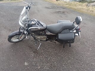 2021 Bajaj Avenger, серый, 240000 рублей, вид 3