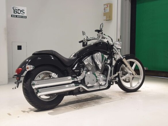 2010 Honda VT 1300CS Sabre, чёрный - вид 34