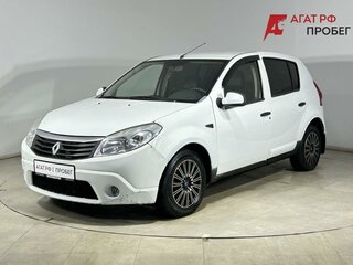2011 Renault Sandero I, белый, 250000 рублей, вид 1