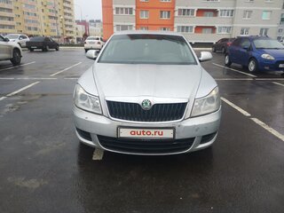 2011 Skoda Octavia II (A5) Рестайлинг, серебристый, 650000 рублей, вид 1