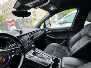 2017 Porsche Macan I, чёрный, 4500000 рублей, вид 3
