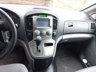 2011 Hyundai Grand Starex I, серый, 1600000 рублей, вид 5