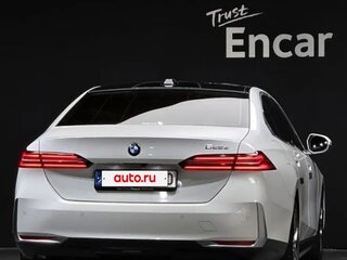 2024 BMW 5 серии 523d VIII (G60/G61/G68), белый, 6843224 рублей, вид 4