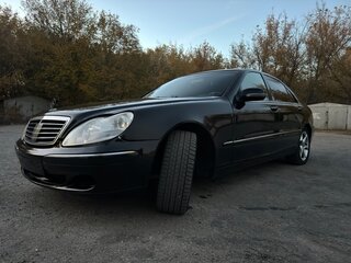 2000 Mercedes-Benz S-Класс 320 Long IV (W220), чёрный, 900000 рублей, вид 3