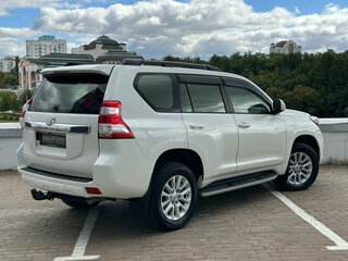 2014 Toyota Land Cruiser Prado 150 Series Рестайлинг 1, белый, 3249000 рублей, вид 4