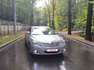 2011 Toyota Camry VI (XV40) Рестайлинг, серебристый, 1250000 рублей, вид 3