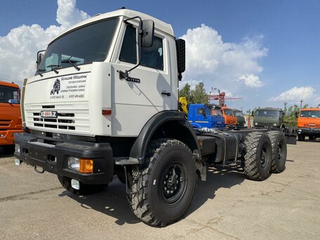 2026 КамАЗ 43118, белый, 6450000 рублей, вид 3