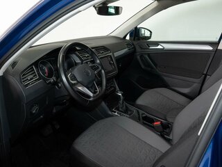 2021 Volkswagen Tiguan II Рестайлинг, синий, 2960000 рублей, вид 5