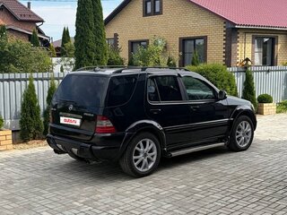 1998 Mercedes-Benz M-Класс 320 I (W163), чёрный, 630000 рублей, вид 5
