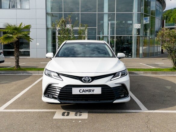 2022 Toyota Camry VIII (XV70) Рестайлинг, белый - вид 6