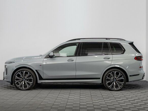 2026 BMW X7 40d I (G07) Рестайлинг, серый, 18990000 рублей - вид 5