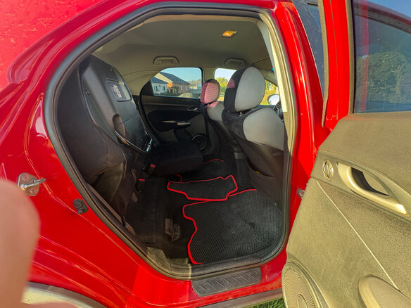 2008 Honda Civic VIII, красный, 550000 рублей - вид 8