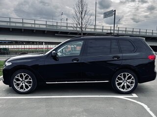 2020 BMW X7 40i I (G07), чёрный, 6290000 рублей, вид 3