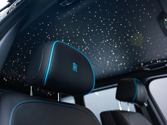 2026 Rolls-Royce Cullinan Black Badge I Рестайлинг (Series II), чёрный, 50000000 рублей - вид 19