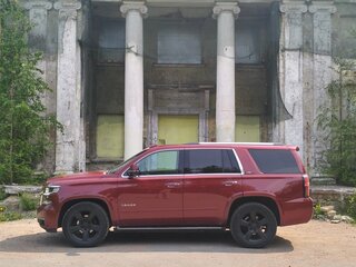 2016 Chevrolet Tahoe IV, пурпурный, 2590000 рублей, вид 2