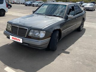 1987 Mercedes-Benz W124 230, серый, 199000 рублей, вид 1