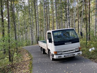 1994 Nissan Atlas, белый, 980000 рублей, вид 1