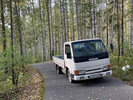 1994 Nissan Atlas, белый, 980000 рублей, вид 1