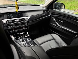 2011 BMW 5 серии 530d xDrive VI (F10/F11/F07), чёрный, 1550000 рублей, вид 3