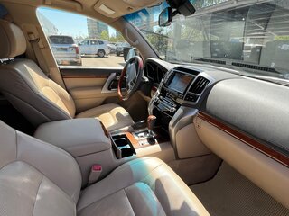 2012 Toyota Land Cruiser 200 Series Рестайлинг 1, чёрный, 3850000 рублей, вид 3