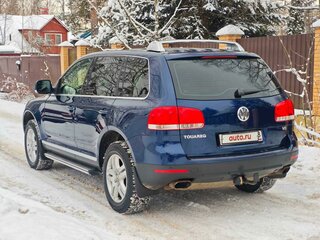 2005 Volkswagen Touareg I, синий, 1600000 рублей, вид 1