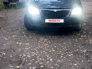 2002 Chrysler Voyager IV, серый, 550000 рублей, вид 1