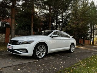 2020 Volkswagen Passat B8 Рестайлинг, белый, 3500000 рублей, вид 2