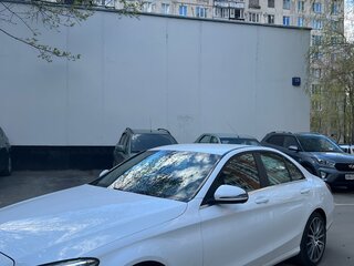 2018 Mercedes-Benz C-Класс 200 IV (W205) Рестайлинг, белый, 3300000 рублей, вид 3