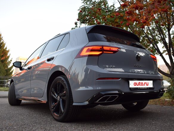 2022 Volkswagen Golf VIII, серый, 2730000 рублей - вид 10