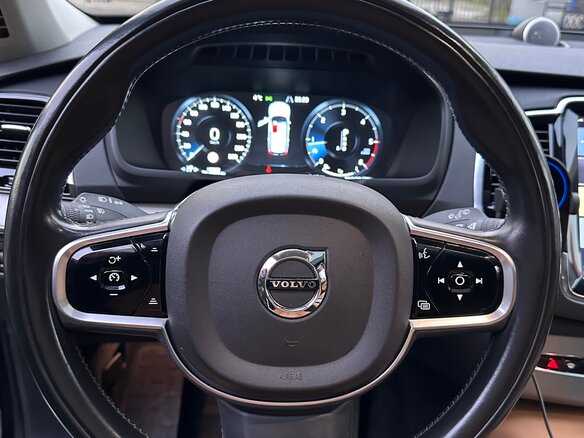 2016 Volvo XC90 II, чёрный, 4700000 рублей - вид 11