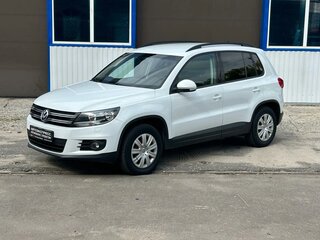 2016 Volkswagen Tiguan I Рестайлинг, белый, 1520000 рублей, вид 1
