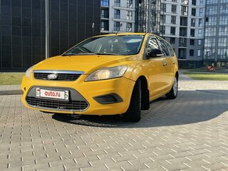 2011 Ford Focus II Рестайлинг, жёлтый, 320000 рублей, вид 1