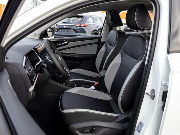 2023 Jetta VS7 I Рестайлинг 1, белый, 2395000 рублей - вид 10