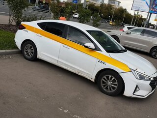 2020 Hyundai Avante VI Рестайлинг, белый, 1300000 рублей, вид 3