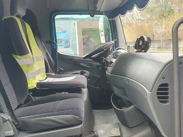 2013 Mercedes-Benz Atego, голубой, 4150000 рублей - вид 10