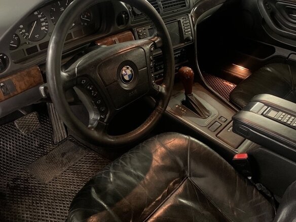 1998 BMW 7 серии 730d III (E38) Рестайлинг, серебристый, 520000 рублей - вид 5