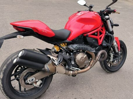 2015 Ducati Monster 821, красный, 600000 рублей, вид 2