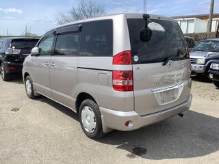 2002 Toyota Noah I (R60), серый, 1150000 рублей, вид 4